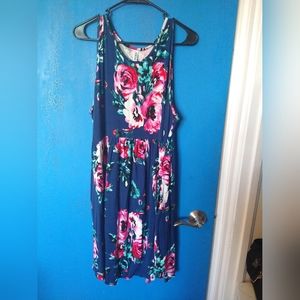 Sleeveless summer dress has pockets